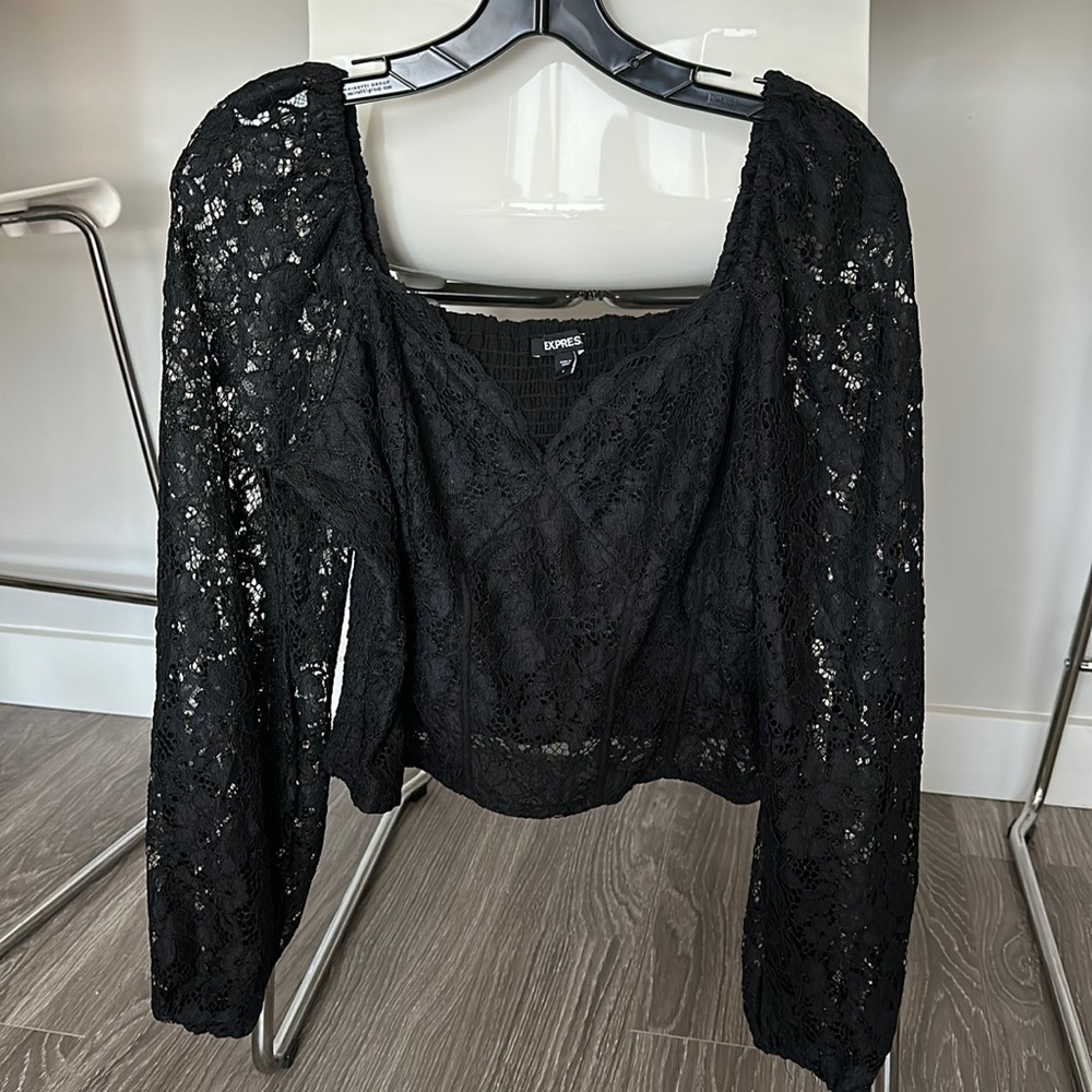 Express Black Lace Long Sleeve Cropped Length Top